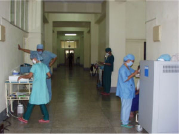 ヤンゴン眼科病院手術室